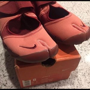 NIKE AIR RIFT SPLIT TOE TENNIS M 8 W 9